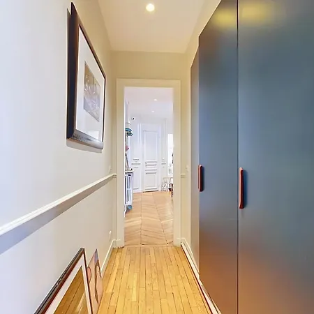 Beautiful Family Flat Near Arc De Triomphe *